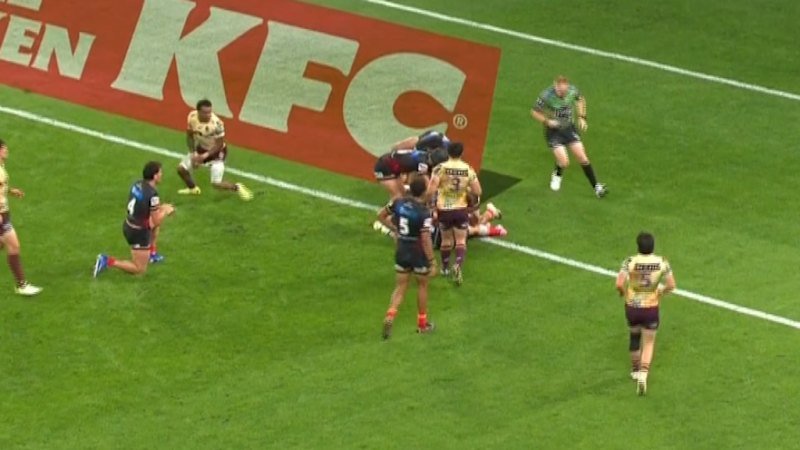 Dolphins star's dodgy try-saver