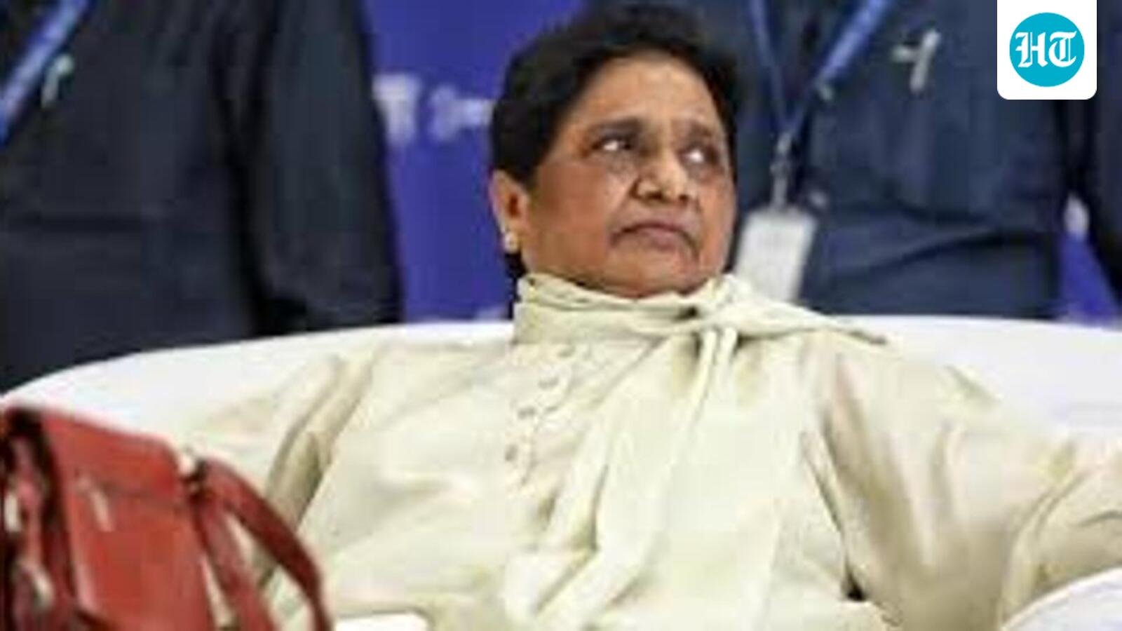 ‘SP changing colours like a chameleon’: Mayawati on ‘Pandit’ in PDA formula