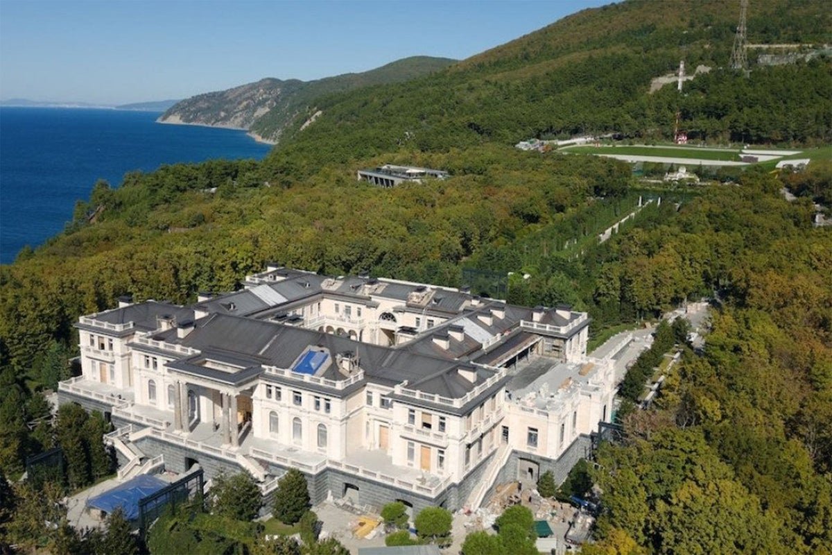 Ukraine destroys missile system protecting Putin’s $1bn Black Sea palace