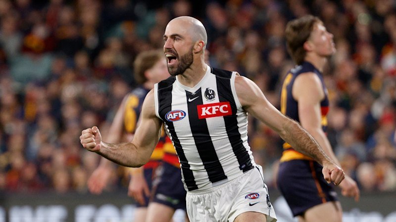 ‘Authentic, caring, humble’: McRae leads tributes as Collingwood hero Sidebottom confirms exit