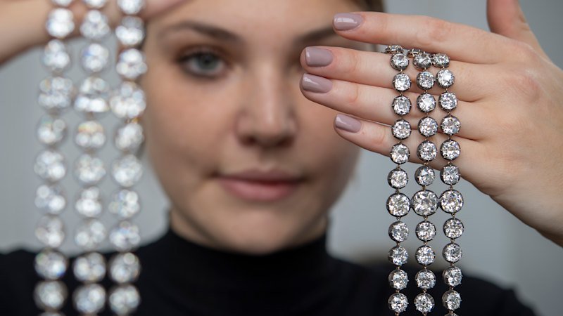 Women buy their own diamonds now, says global jewellery boss