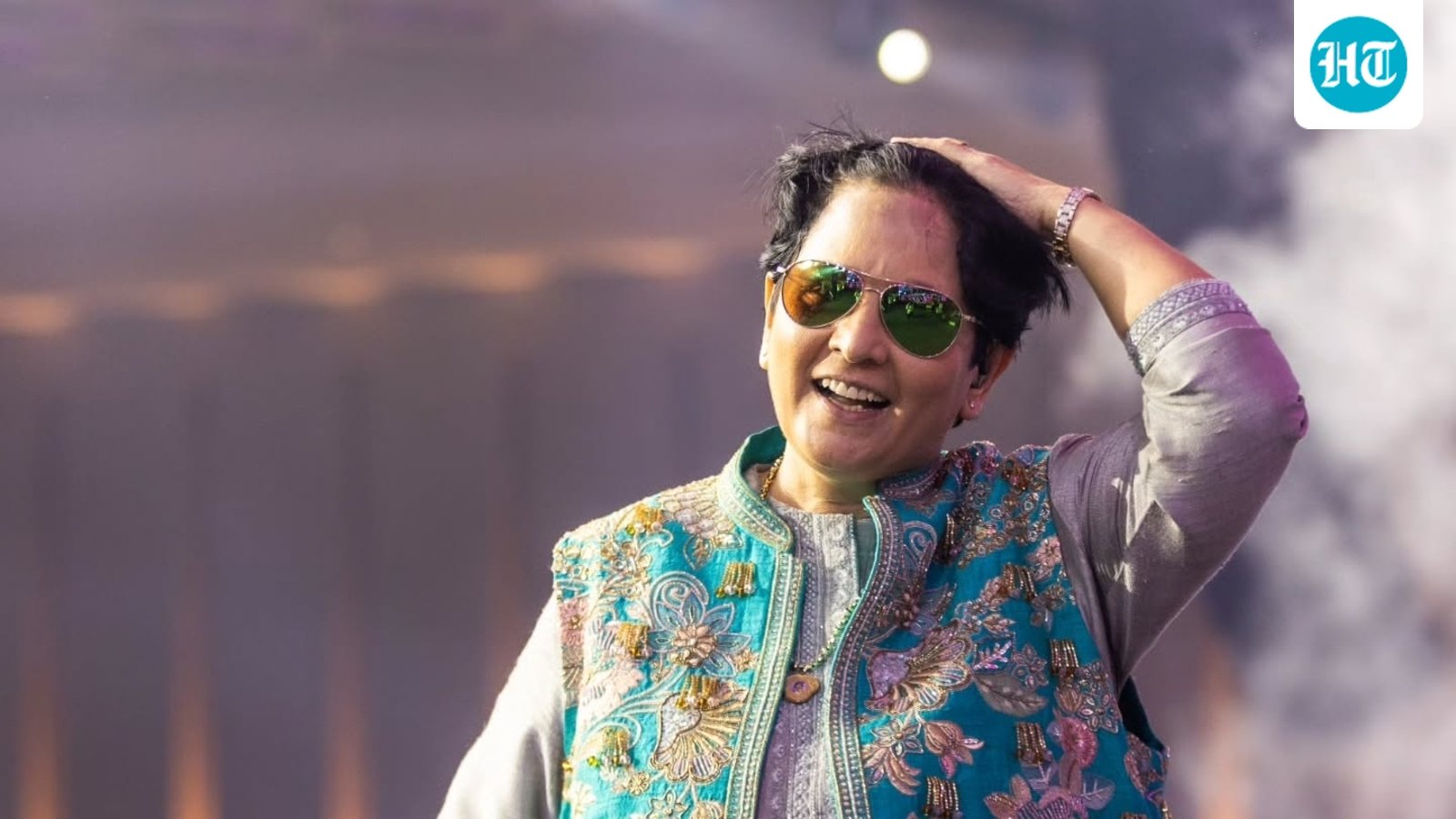 ₹2.04 lakh for Falguni Pathak's Navratri shows in Mumbai? Fans call out ‘daylight robbery'