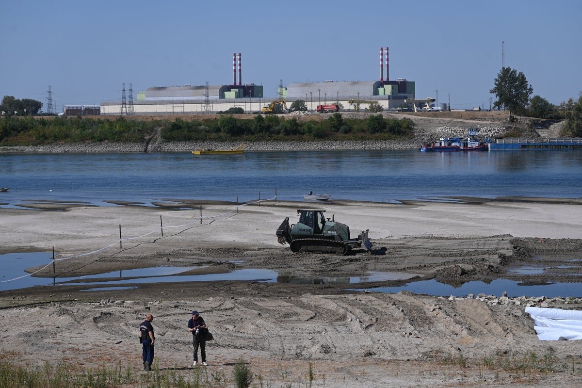 Hungary to sink two barges near nuclear plant as river runs dry