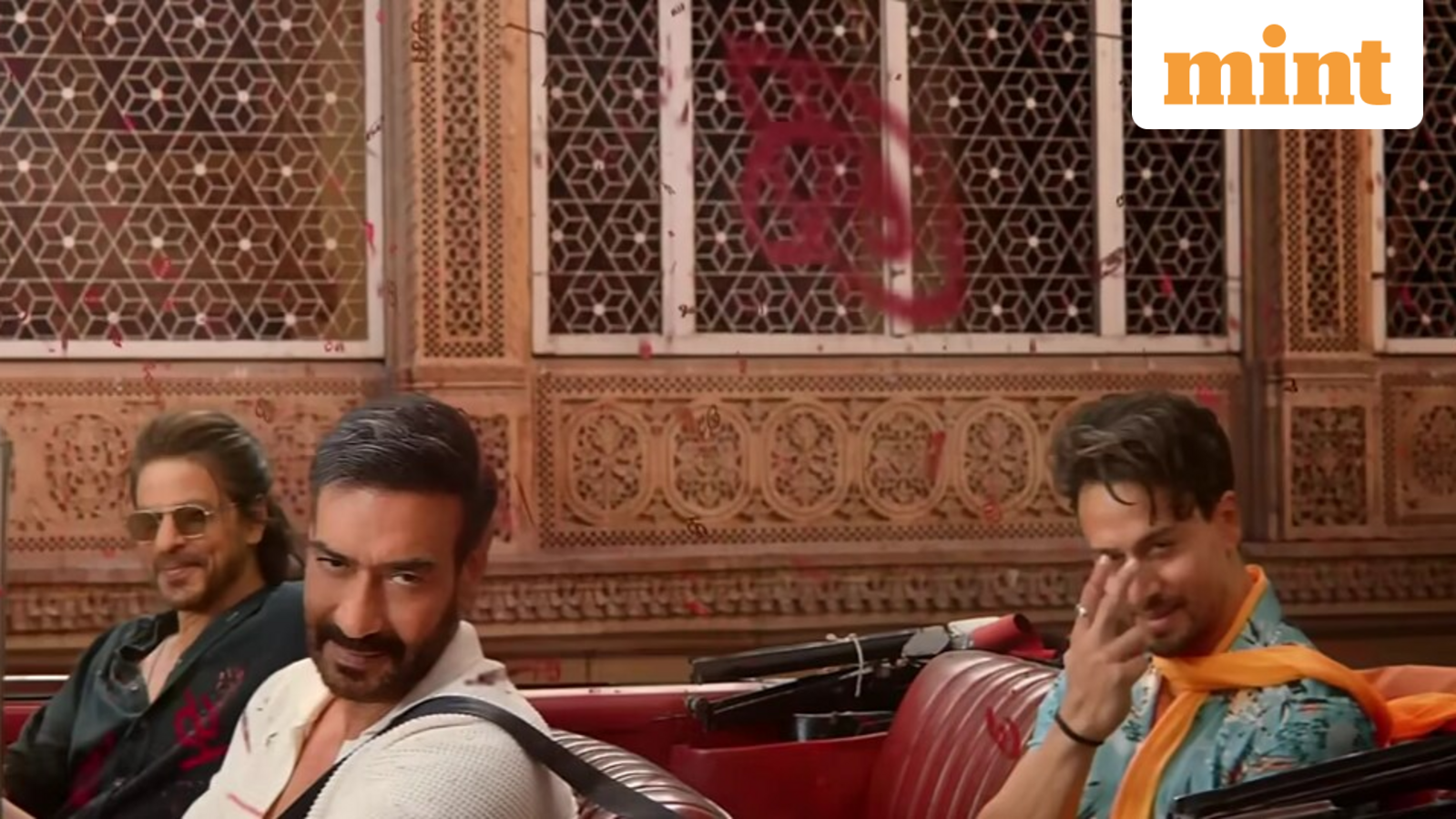 Shah Rukh Khan, Ajay Devgn, Tiger Shroff issued notice by FDA over tobacco ad