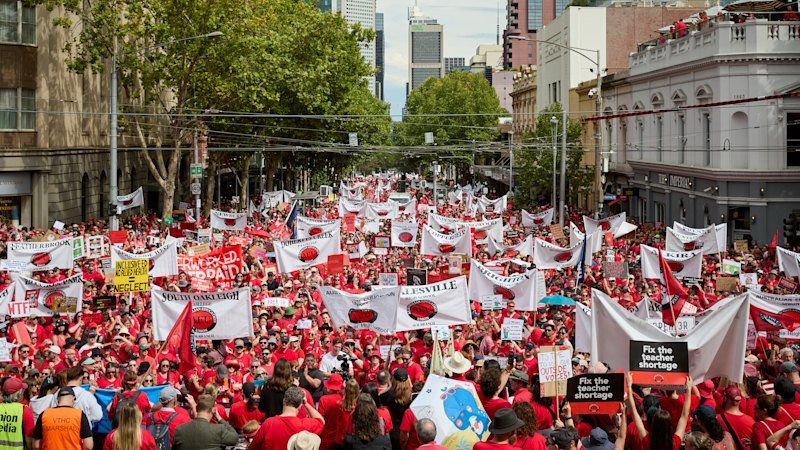 Pay rise plus bonus gets teachers headache off Vic Labor’s books