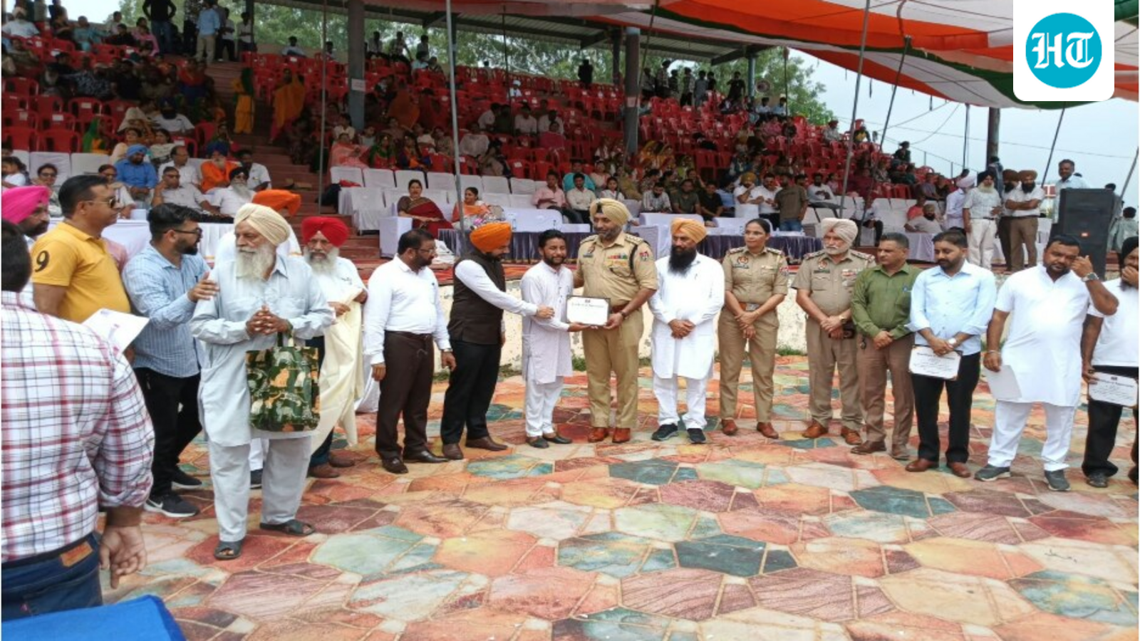 Punjab honours grassroots volunteers of anti-drug campaign on Independence Day