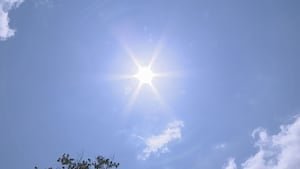 Heat advisory in effect again, chance for strong to severe storms