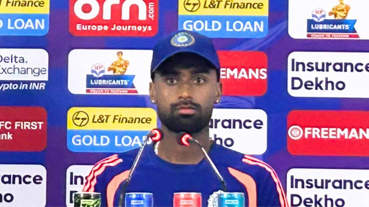 'His consistency in hitting the same spot is world class': Suthar lauds Jadeja