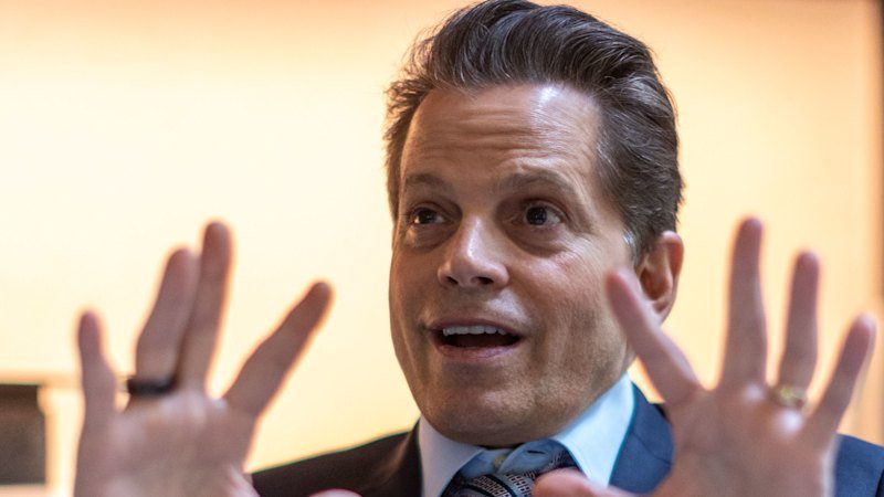 11 days, 9 years later: Anthony Scaramucci is still talking 