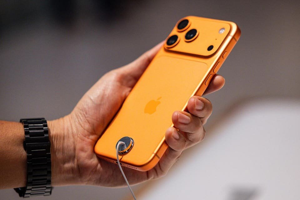 iOS 26.6.1 And iOS 18.7.10—Update Now Warning For All iPhone Users