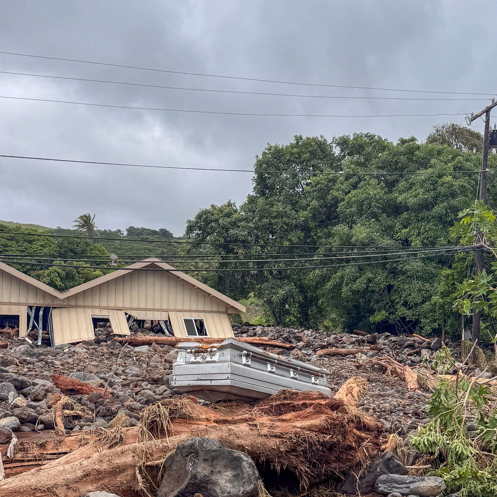 Hurricane Lala Destroyed a Hawaii Cemetery, Setting Off a Hunt for the Dead
