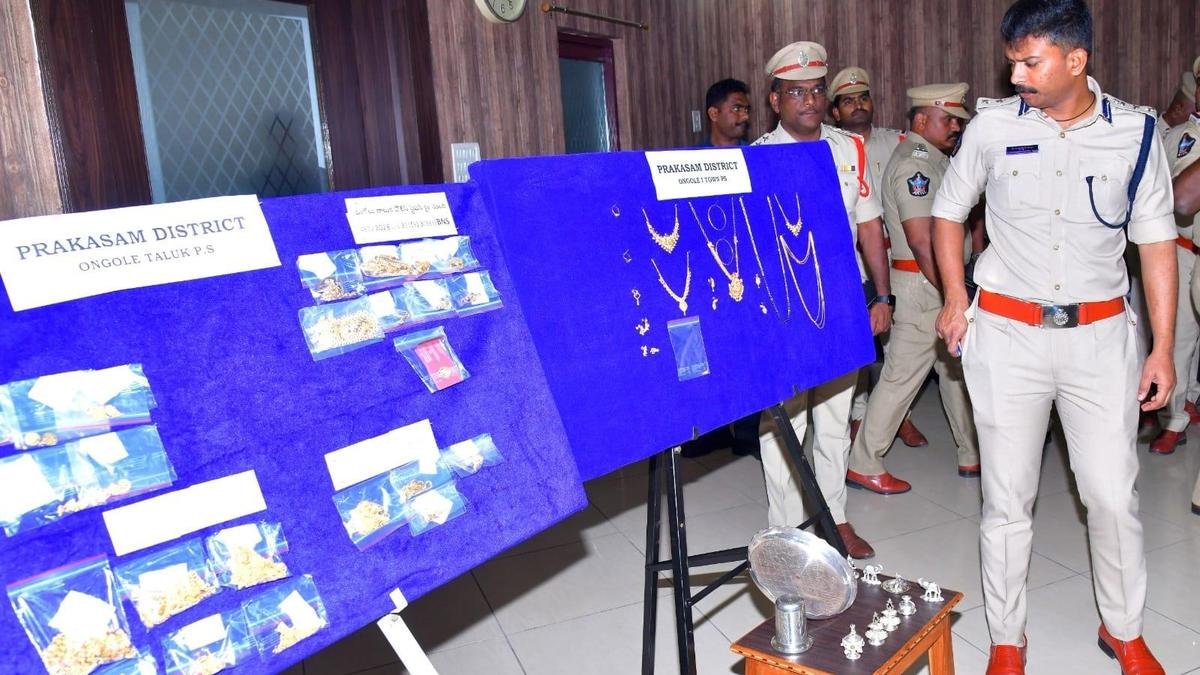 Police arrest man for multiple thefts, recover valuables worth ₹1.36 crore