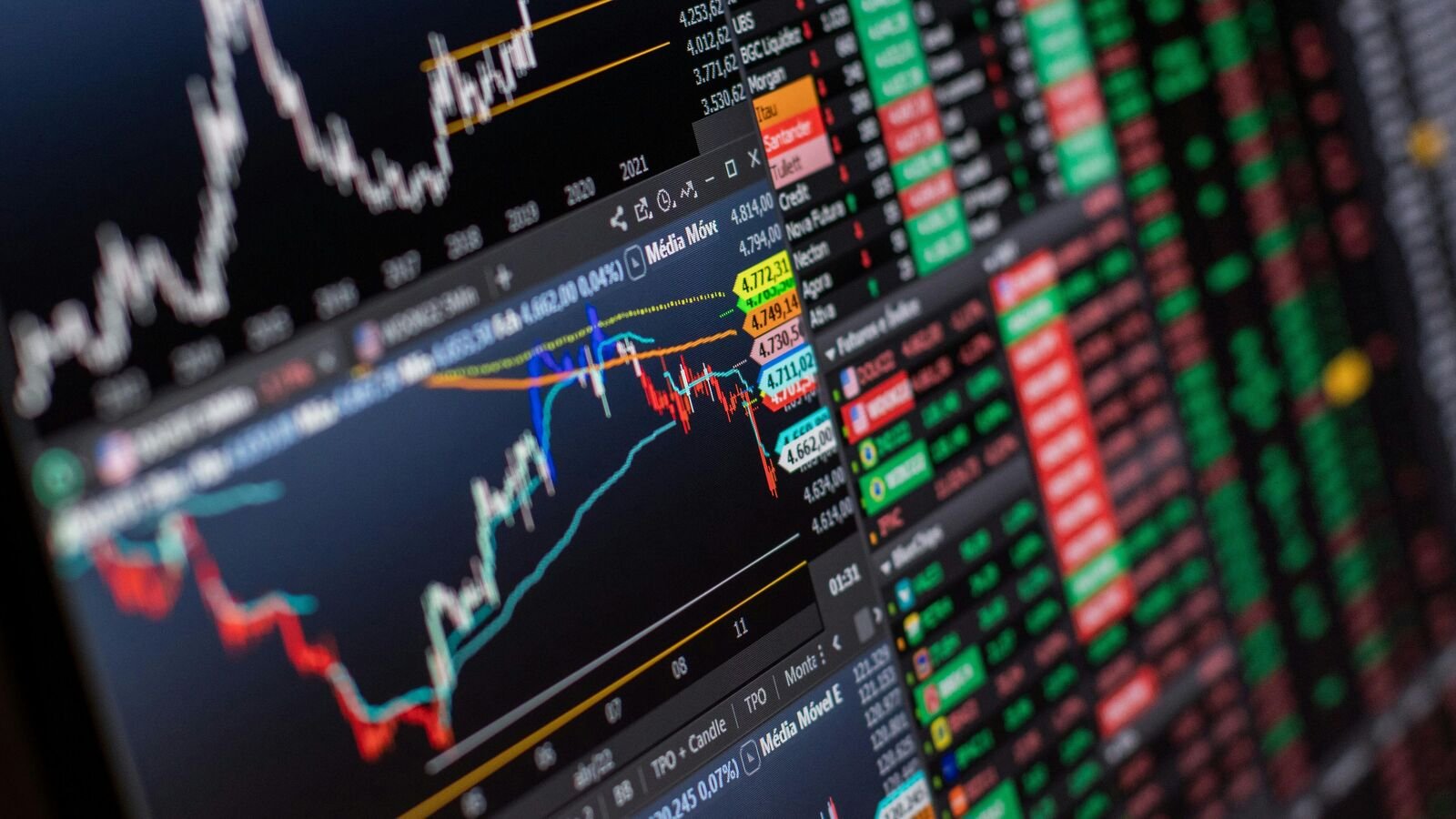 Top Gainers & Losers on 19 Aug: Netweb Tech, Bata, Reliance Power, Bharat Dynamics, Tata Chemicals among top losers