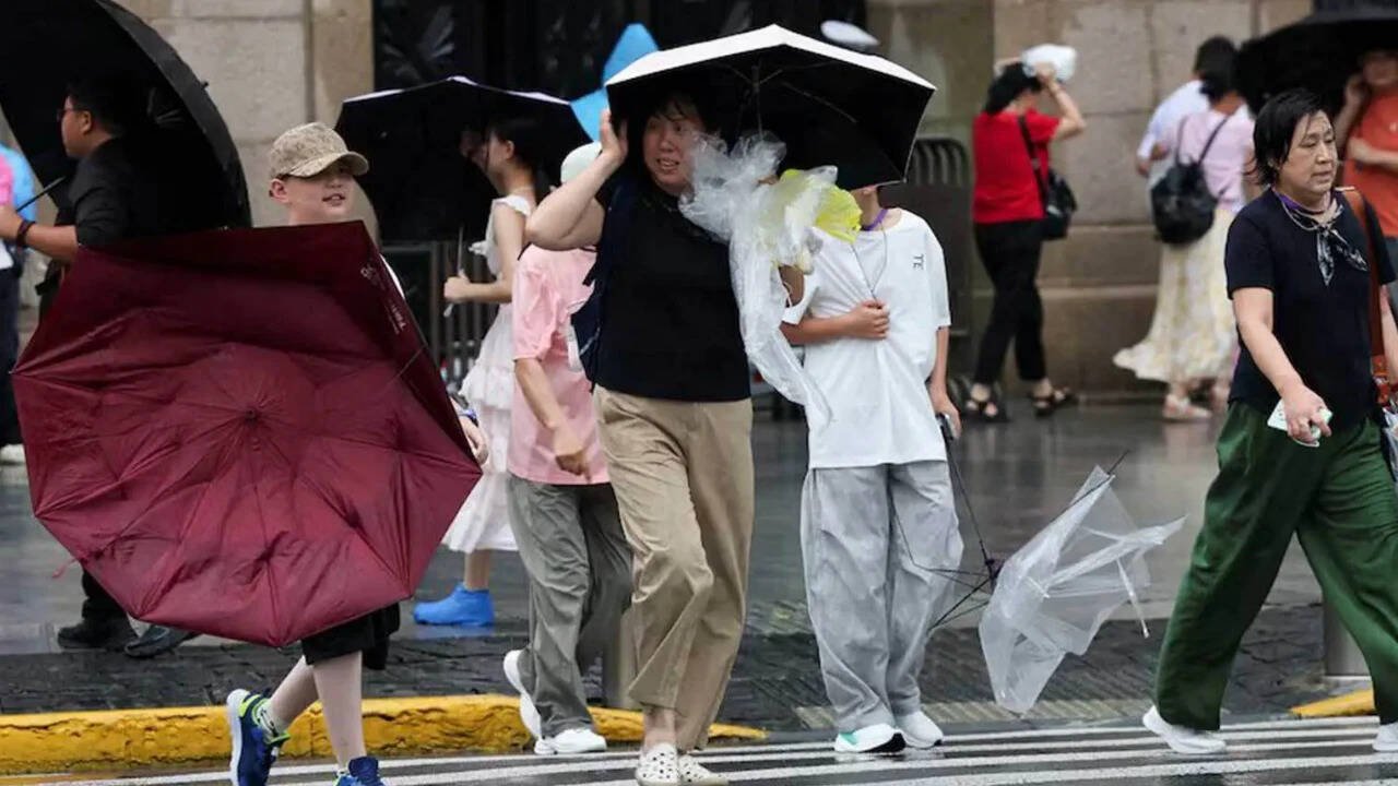 Over 1 million evacuated as Typhoon Dolphin hits eastern China