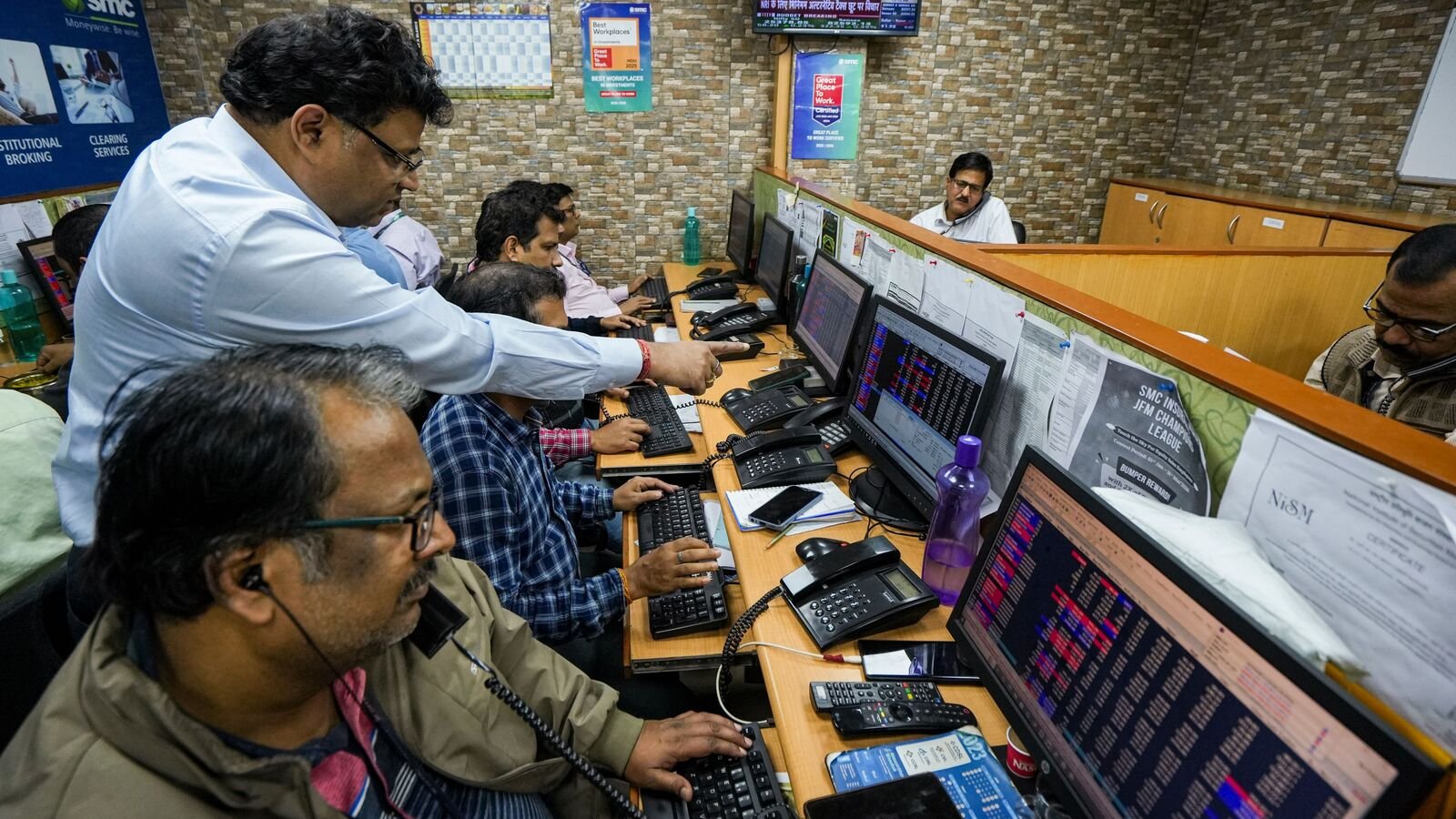 Top Gainers & Losers on 20 Aug: Balrampur Chini Mills, Meesho, MCX, Redington, Muthoot Finance among top gainers