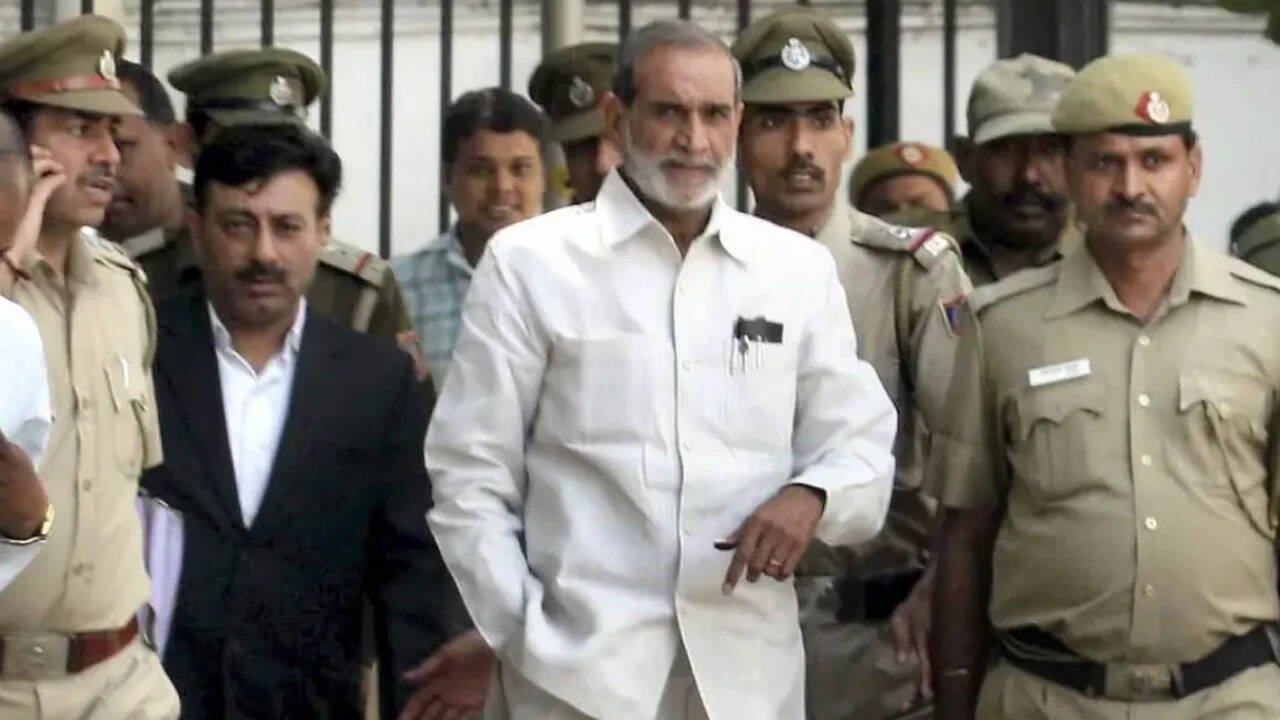 On parole hearing day, ex-MP Sajjan Kumar, serving life in two 1984 riots cases, dies