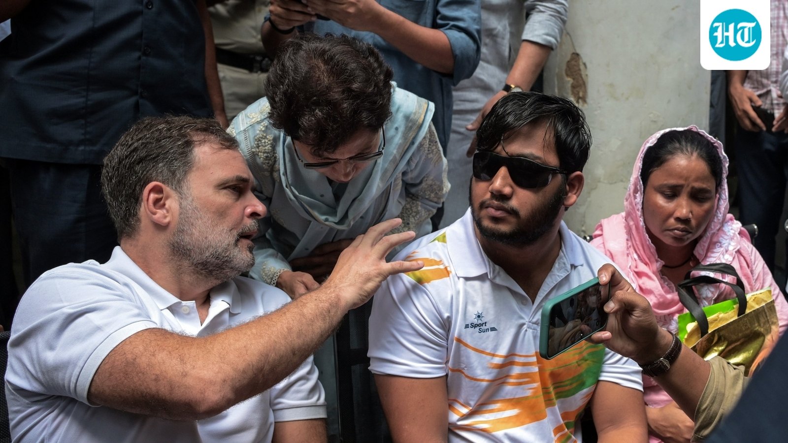 Delhi Police to file FIR after Rahul Gandhi’s dharna over student’s complaint