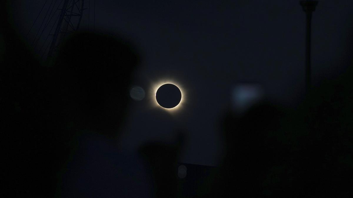 Total darkness, then sunset as full eclipse wows spectators in Spain