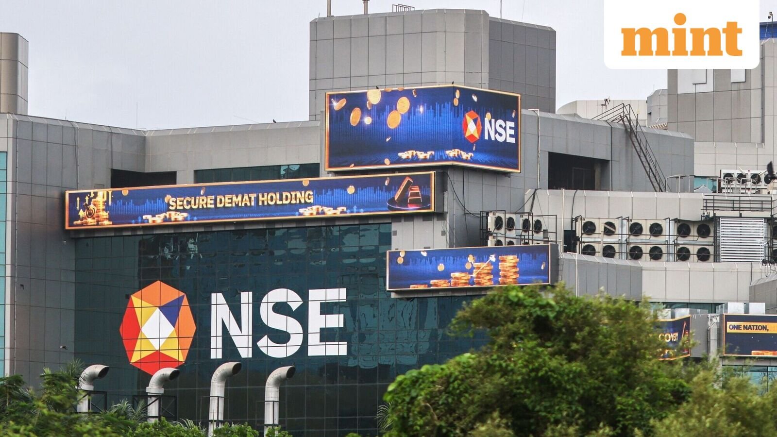In a bullish signal, market tiptoes to higher highs and higher lows