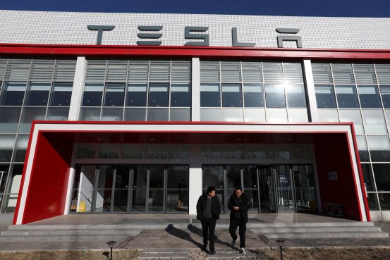 Tesla to Recall Cars in China on Safety Concerns