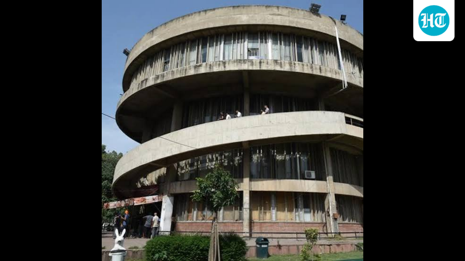 Chandigarh: Not allowed to campaign in PU hostels, students hold protest