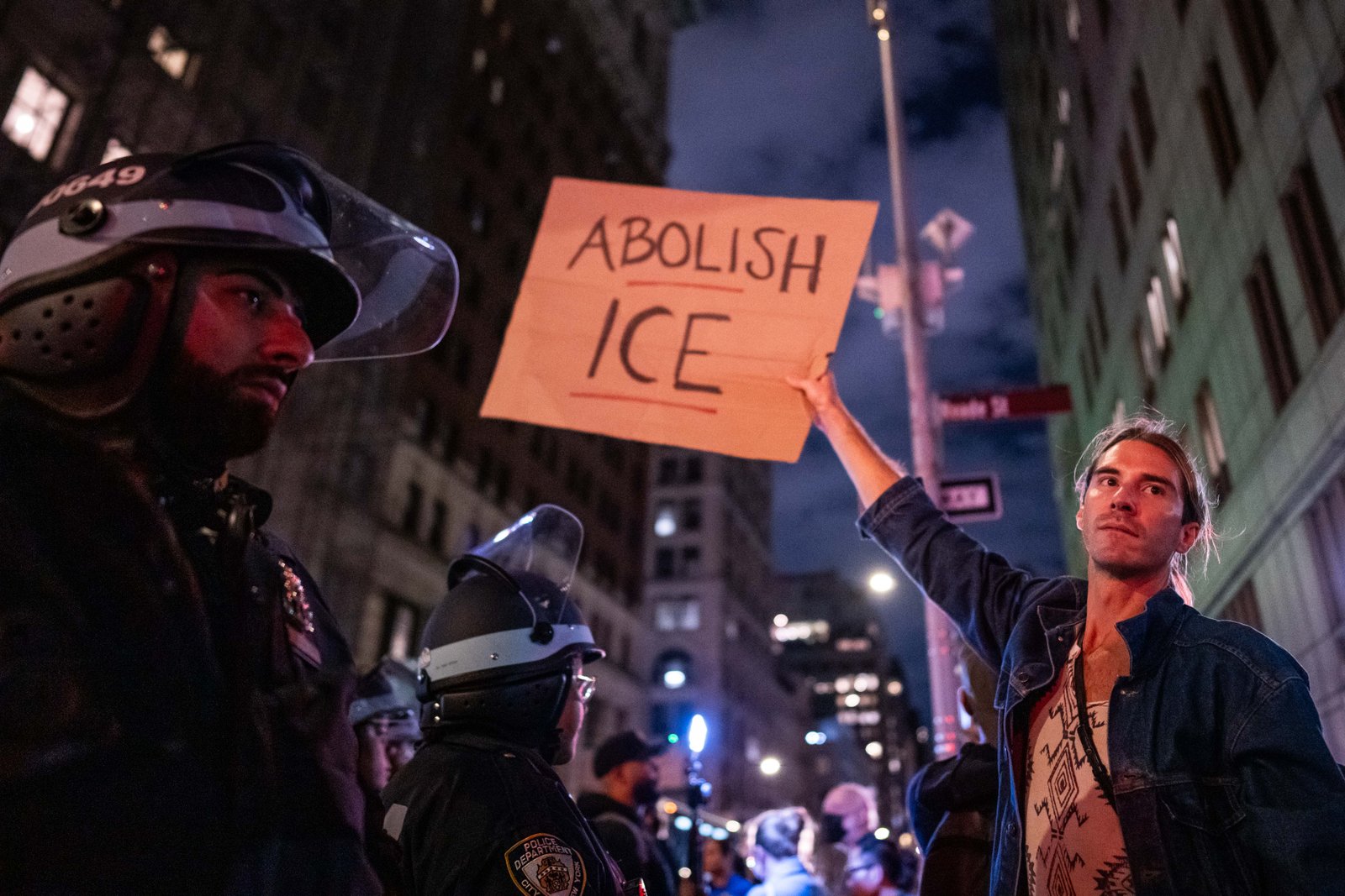 Democrats found their border message. ICE is another story.