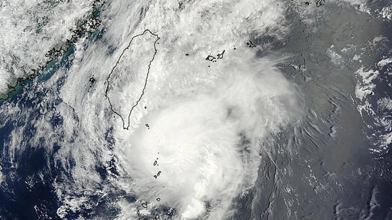 Taiwan braces for Typhoon Saudel as torrential rains lash southern regions