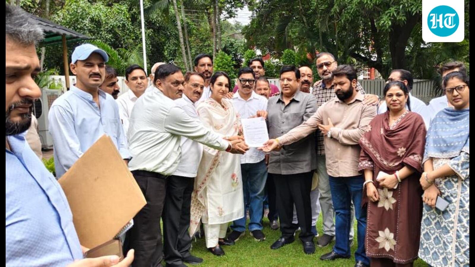 Ambala free-hold: Chitra meets ULB minister