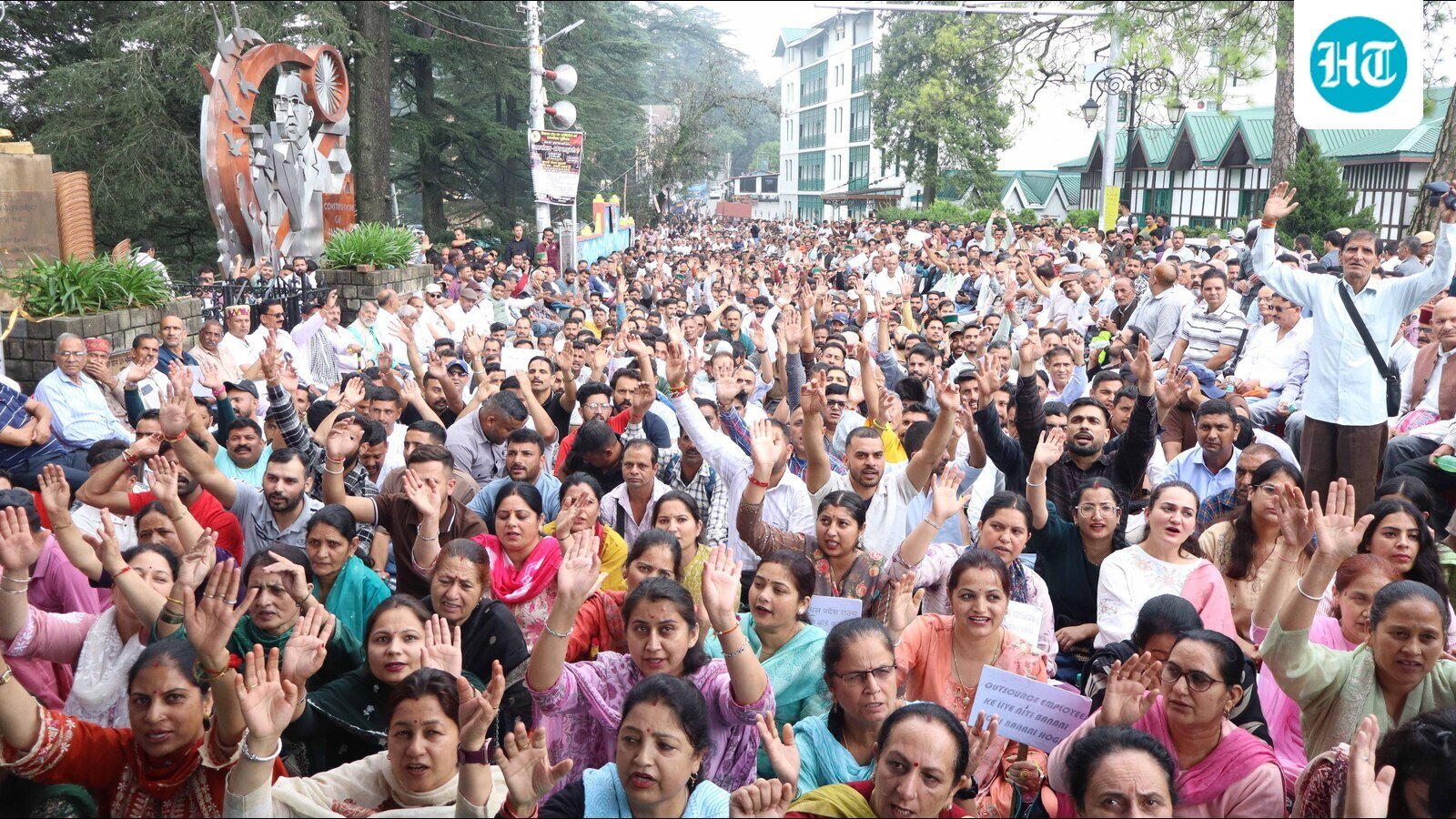 Himachal electricity board staff gherao assembly, demand Old Pension Scheme