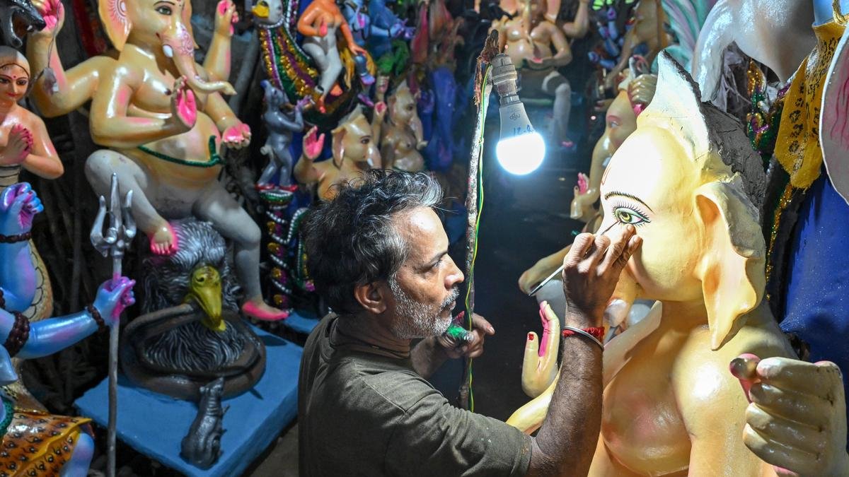 From Bengal to Visakhapatnam: The hands behind Ganesha idols