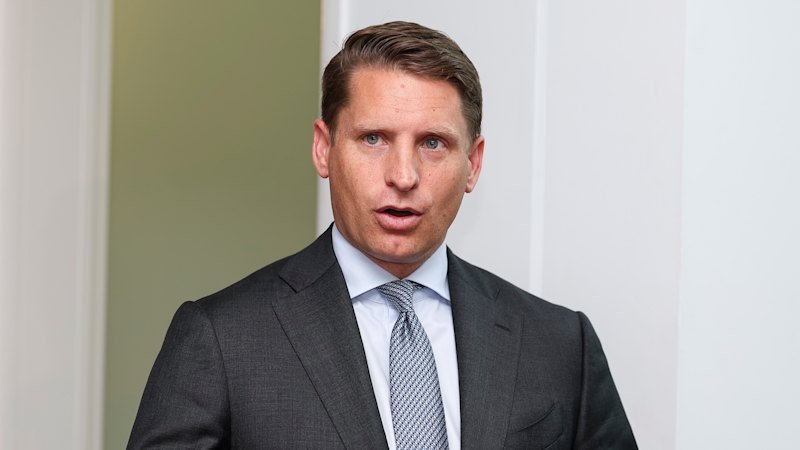 Australia needs to pick a side in global AI race, Hastie says