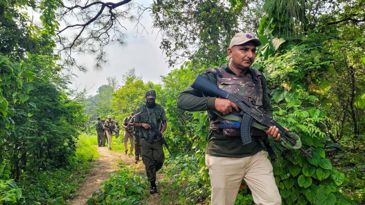 Terrorist shot dead in J&K’s Budgam