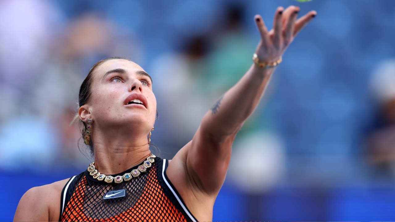 ‘Someone is smoking weed’: Sabalenka stops US Open match mid-game — Watch