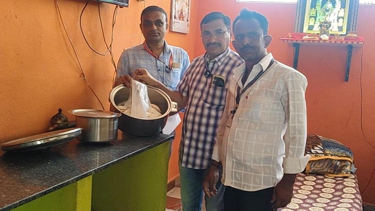 After hotels and clubs, PG kitchens come under the scanner of FSDA officials in Karnataka