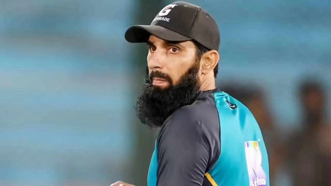‘Cosmetic surgery’ won’t fix Pakistan: Misbah takes aim at PCB after stepping down