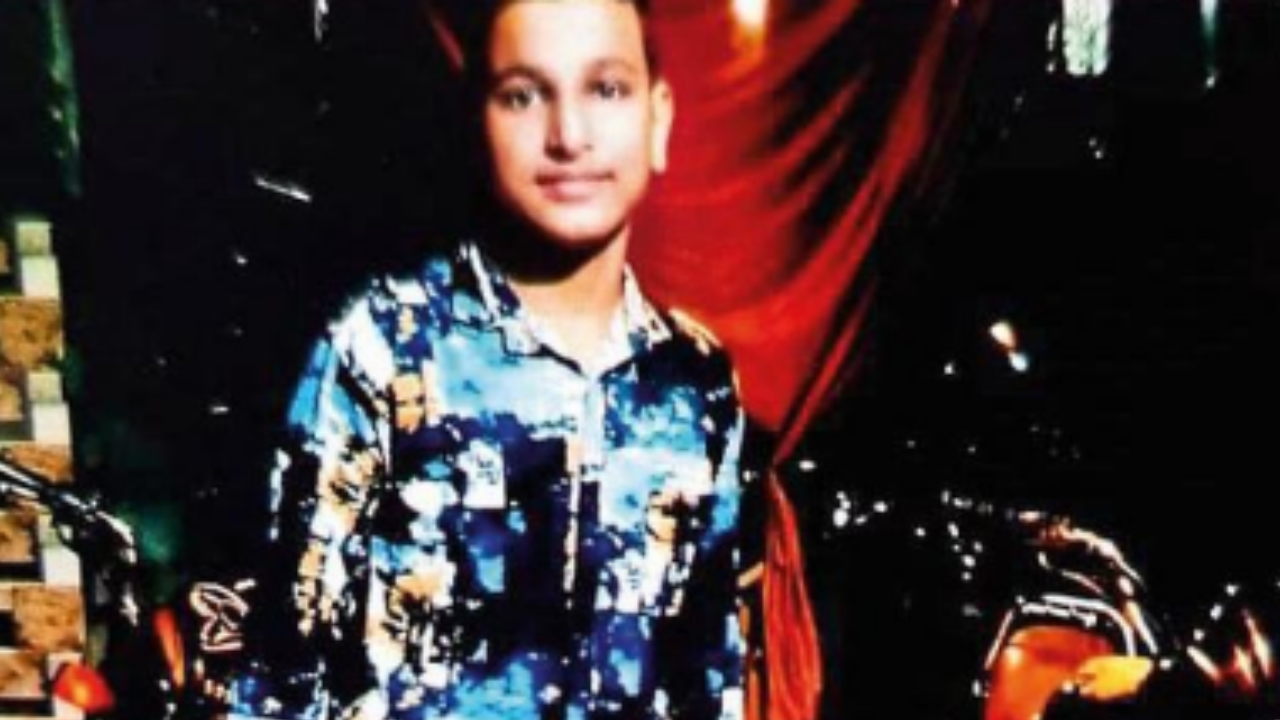To evade bike in  flooded lane, teen grabs pole, dies of shock in west Delhi