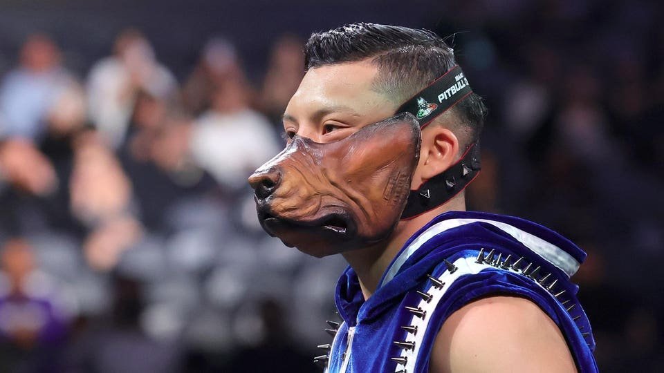 Isaac Cruz Has Canelo's Trainer, But He's About To Fight A KO Artist Who's 5 Inches Taller