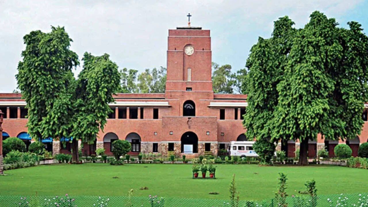 DU’s hostel crunch is more than a decade-old problem. Can Delhi learn from universities abroad?