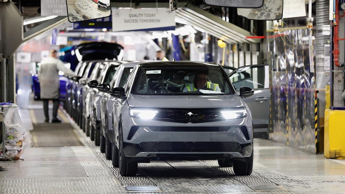 In a first, alternative fuel vehicles outsell petrol cars in India