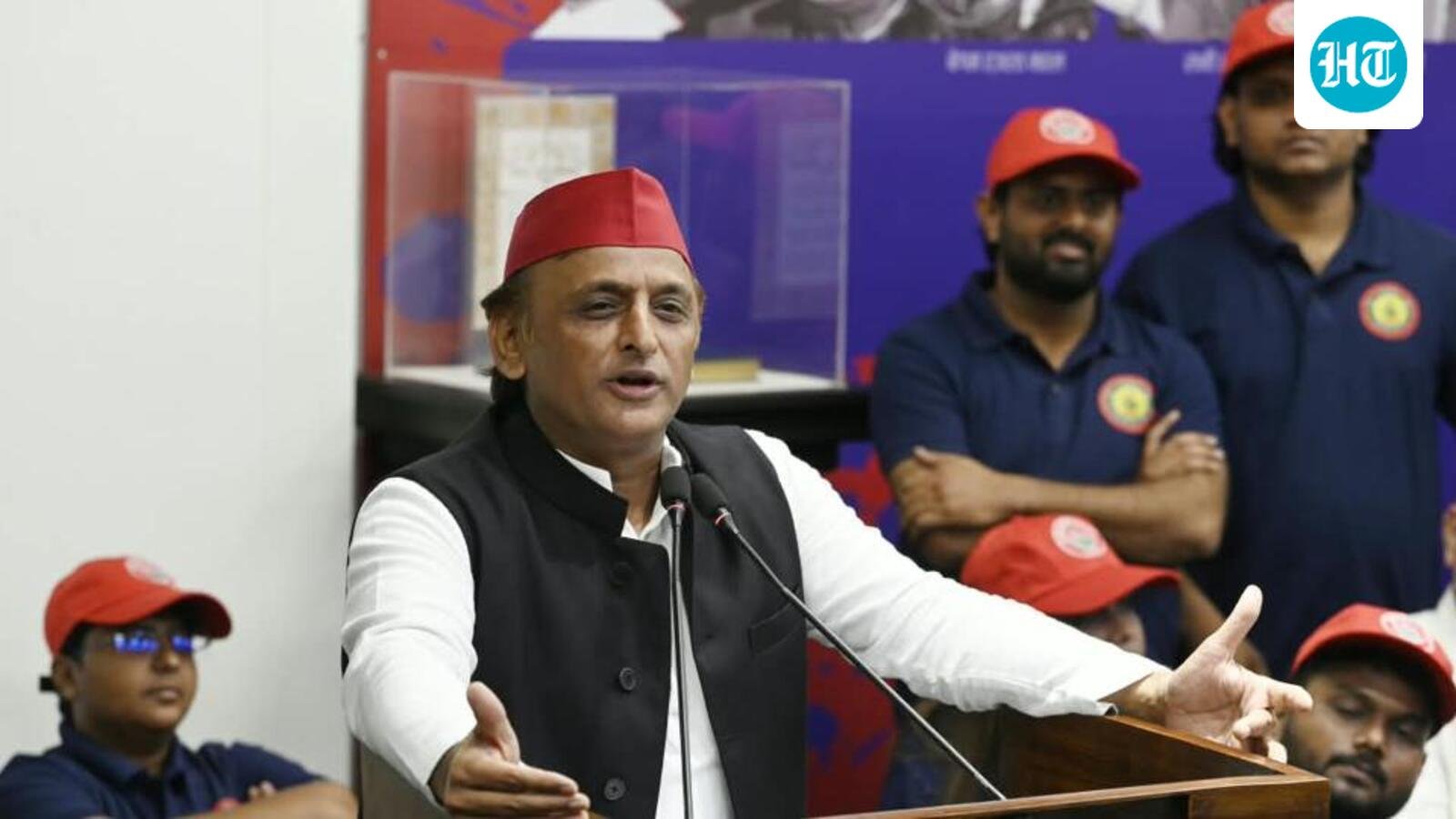 Blue jeans, campus drives: SP turns focus to students ahead of UP assembly elections