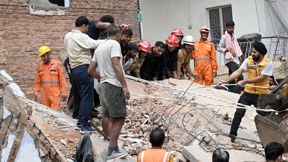 Delhi building collapse | Complete coverage
