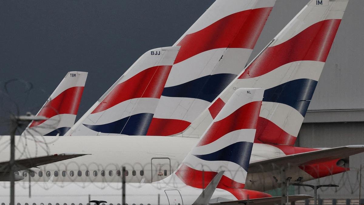 Technical snag causes chaos at U.K. airports; over 1,000 flights cancelled due to air traffic control issue