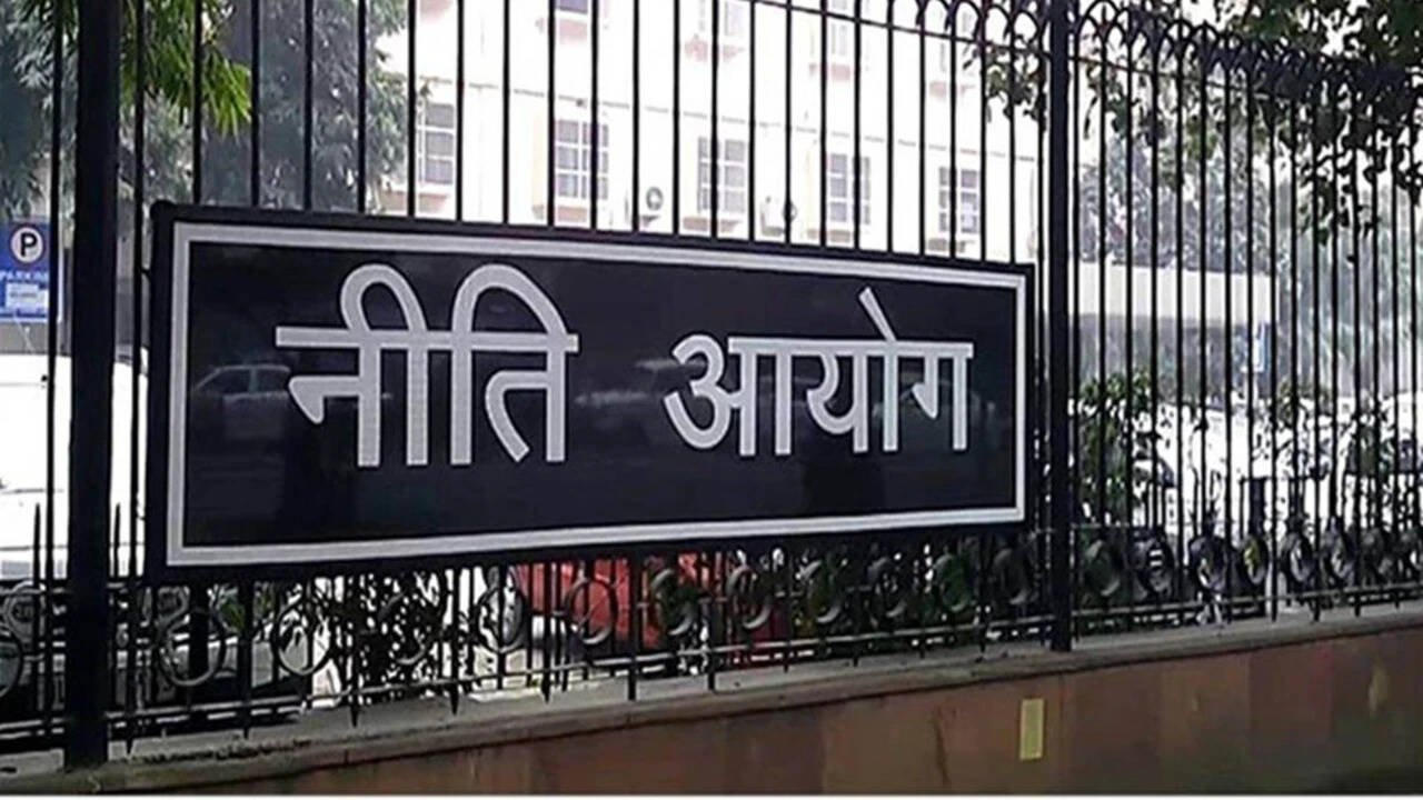 States, municipalities to drive next phase of India deregulation: Niti Aayog member Gauba
