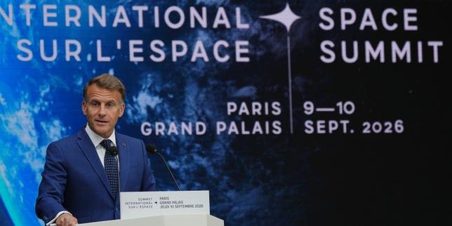 Macron urges Europe to develop crewed spaceflight program
