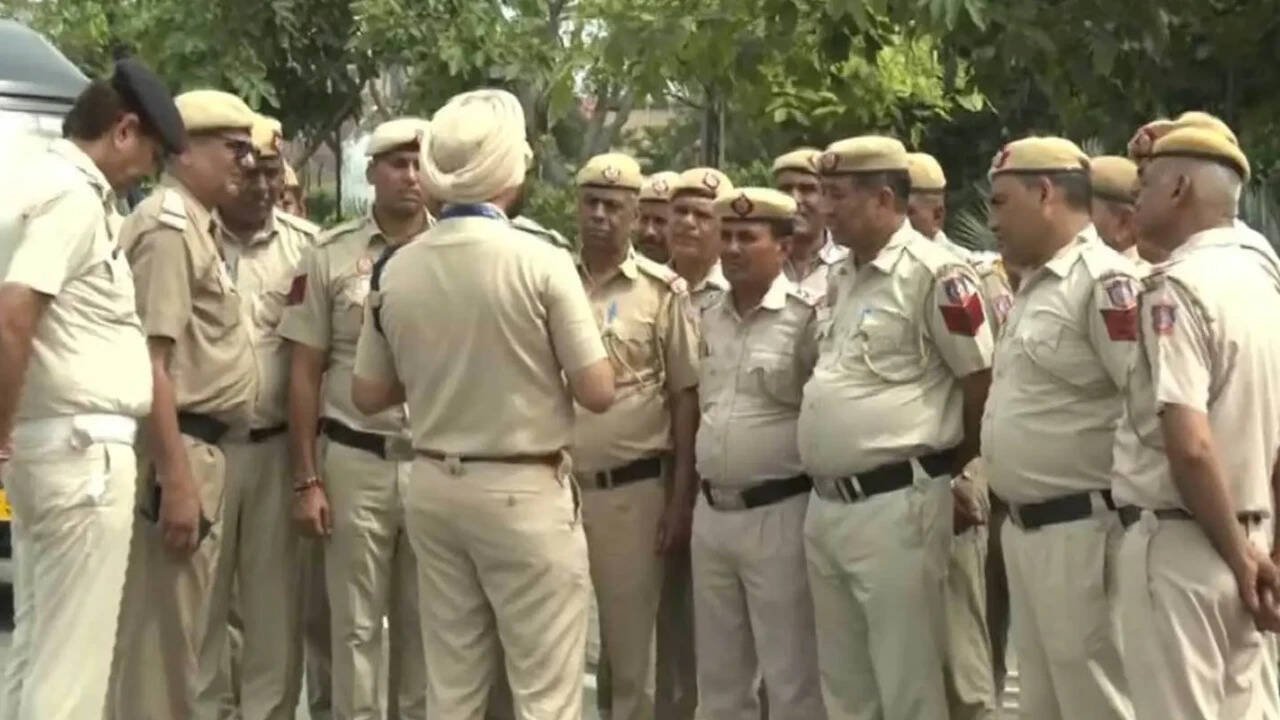 Delhi      Brics summit 2026: 3 arrested over Singhu Border graffiti