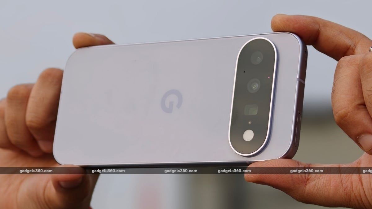 Best Compact Smartphones in India: iPhone 17, Google Pixel 11, Vivo X300 FE and More