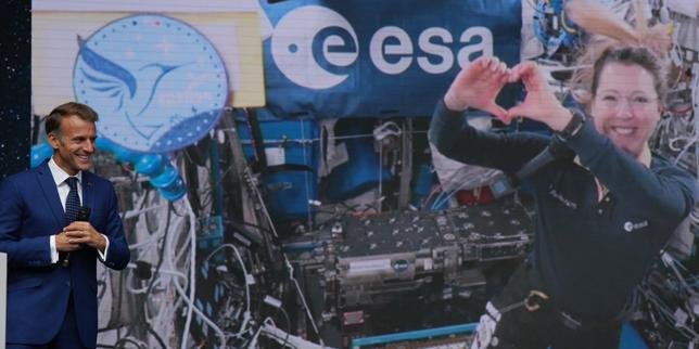 At space summit, France and EU rescue European satellite constellation Iris²