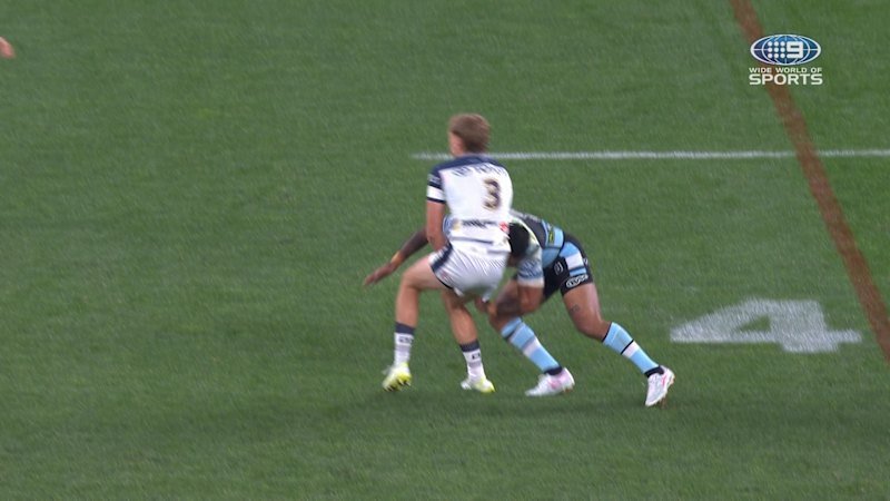 Sharks winger off for HIA
