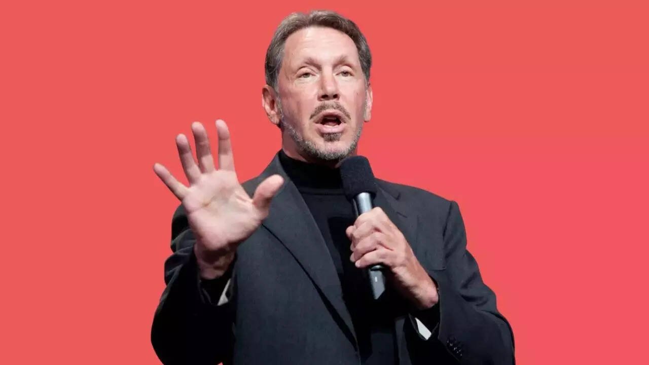 Why Oracle founder Larry Ellison changed his mind on a $7.5 billion stock sale in a day