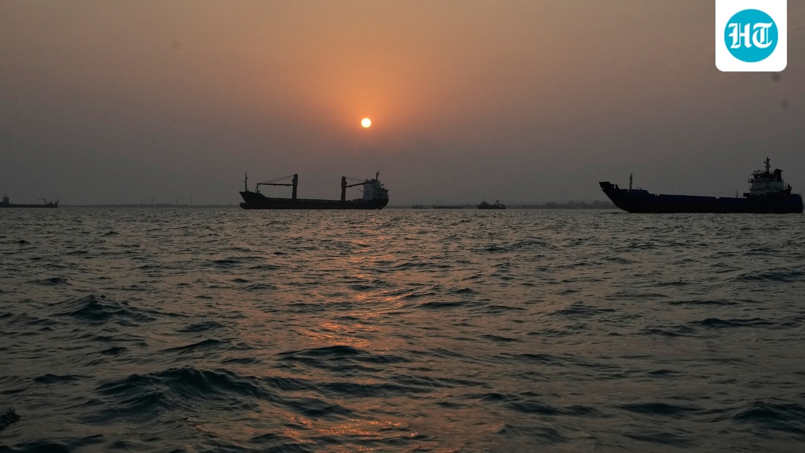 New report of attack on Strait of Hormuz shipping fans fears of threats to oil supplies